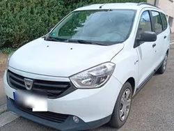 Weiß Gebraucht 2016 Dacia Lodgy Ambiance Van / Kleinbus | 6.500 € (Superpreis)