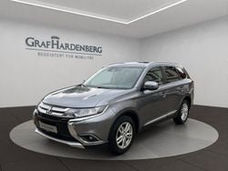Grau Gebraucht 2018 Mitsubishi Outlander Plus SUV | 22.888 € (Fairer Preis)