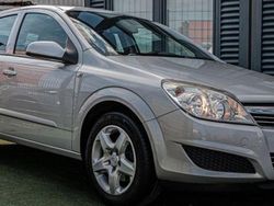Silber Gebraucht 2007 Opel Astra Edition Limousine | 3.500 € (Teuer)
