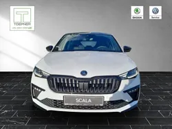 Moonweiss metallic Neu 2024 Skoda Scala Monte Carlo Kleinwagen | 34.390 €