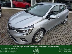 Grau Gebraucht 2022 Renault Clio V Business Limousine | 12.990 € (Fairer Preis)