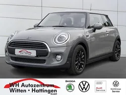 Moonwalk grey metallic Gebraucht 2018 Mini ONE Kleinwagen | 14.882 € (Fairer Preis)