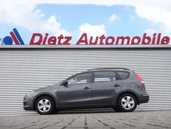 Grau (metallic) Gebraucht 2009 Hyundai i30 Edition+ Kombi | 5.750 € (Teuer)