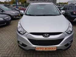 Silber Gebraucht 2012 Hyundai ix35 Style SUV | 8.900 € (Guter Preis)
