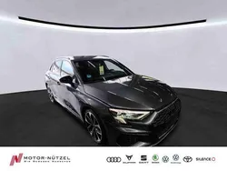 Grau Gebraucht 2023 Audi A3 Sportback S-Line Limousine | 35.930 €