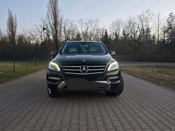 Schwarz Gebraucht 2012 Mercedes ML350 Edition 1 SUV | 12.999 € (Guter Preis)