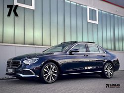 Blau Gebraucht 2021 Mercedes E300 Exclusive Limousine | 39.270 €