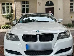 Weiß Gebraucht 2011 BMW 316 Sport Line Limousine | 7.199 € (Etwas zu teuer)