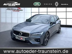 Grau Gebraucht 2021 Volvo V60 R-Design Kombi | 31.900 € (Fairer Preis)