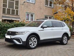 Weiß Gebraucht 2022 VW Tiguan Allspace Life SUV | 25.900 € (Fairer Preis)