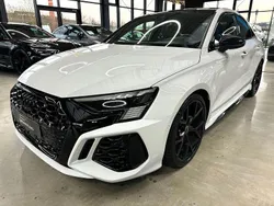 Gletscherweiß metallic Gebraucht 2022 Audi RS3 Sport Kleinwagen | 55.800 € (Teuer)
