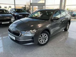 Grau Gebraucht 2025 Skoda Octavia Selection Limousine | 30.890 € (Fairer Preis)