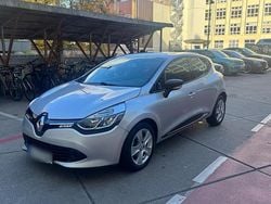 Silber Gebraucht 2014 Renault Clio IV Kleinwagen | 7.900 € (Guter Preis)