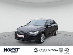 Brillantschwarz Gebraucht 2024 Audi A3 Basis Limousine | 24.440 €