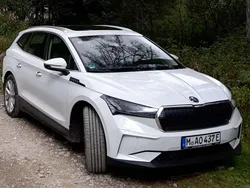 Weiß Gebraucht 2021 Skoda Enyaq iV SUV | 29.500 € (Superpreis)