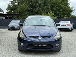 Blau Gebraucht 2004 Mitsubishi Grandis Invite Van / Kleinbus | 1.350 € (Fairer Preis)