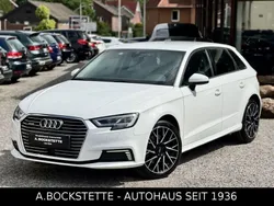 Weiß Gebraucht 2020 Audi A3 Sportback e-tron Sport Limousine | 19.990 € (Guter Preis)
