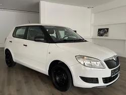 Weiß Gebraucht 2014 Skoda Fabia Cool Edition Kleinwagen | 2.200 € (Superpreis)