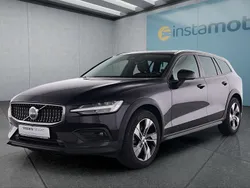 Schwarz Gebraucht 2023 Volvo V60 Kombi | 36.849 € (Guter Preis)