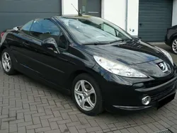 Schwarz Gebraucht 2008 Peugeot 207 CC Cabrio | 1.400 € (Superpreis)