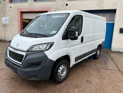 Weiß Gebraucht 2017 Peugeot Boxer Avantage Van | 9.900 € (Superpreis)