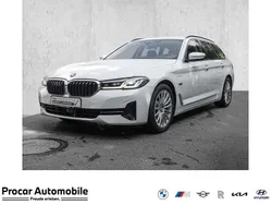 Weiß Gebraucht 2022 BMW 530 Kombi | 35.998 € (Fairer Preis)