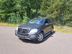 Grau Gebraucht 2011 Mercedes ML350 SUV | 10.900 €