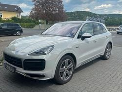 Andere farben Gebraucht 2020 Porsche Cayenne SUV | 68.500 € (Fairer Preis)