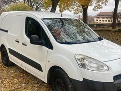 Weiß Gebraucht 2013 Peugeot Partner Van / Kleinbus | 4.000 €