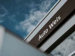 Schwarz Gebraucht 2018 Peugeot 208 Signature Sky Kleinwagen | 12.990 € (Teuer)