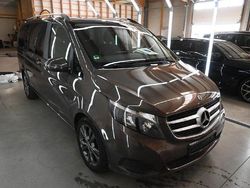 Braun Gebraucht 2019 Mercedes V220 Edition Van / Kleinbus | 35.490 € (Fairer Preis)