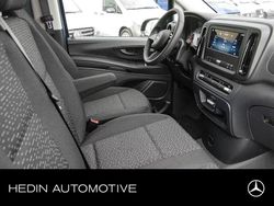 Blau Gebraucht 2025 Mercedes Vito Van / Kleinbus | 37.297 € (Etwas zu teuer)