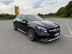 Schwarz Gebraucht 2018 Mercedes GLA45 AMG AMG SUV | 22.999 € (Etwas zu teuer)