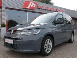 Grau Gebraucht 2024 VW Caddy Life Van / Kleinbus | 32.800 € (Guter Preis)