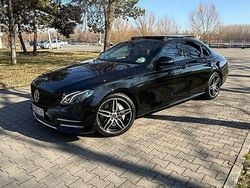 Schwarz Gebraucht 2018 Mercedes E220 AMG line Limousine | 23.000 € (Etwas zu teuer)
