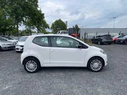 Weiß Gebraucht 2014 VW up! Kleinwagen | 6.800 € (Etwas zu teuer)