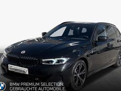 Saphirschwarz metallic Gebraucht 2022 BMW 320 Basis Kombi | 35.890 € (Teuer)