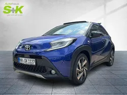 Juniper blue / night sky black Gebraucht 2025 Toyota Aygo X-plore Kleinwagen | 21.980 € (Teuer)