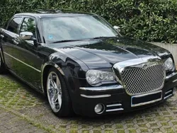 Schwarz Gebraucht 2006 Chrysler 300C Limousine | 9.000 € (Fairer Preis)