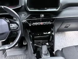 Schwarz Gebraucht 2021 Peugeot 2008 GT SUV | 18.490 € (Fairer Preis)