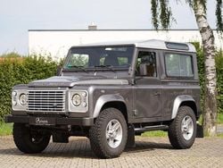Grau Gebraucht 2015 Land Rover Defender SE SUV | 55.800 € (Guter Preis)
