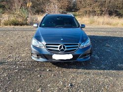 Grau Gebraucht 2013 Mercedes E220 Avantgarde Kombi | 8.400 € (Guter Preis)