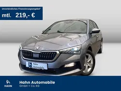 Graphitegrau metallic Gebraucht 2023 Skoda Scala Style Kleinwagen | 22.430 € (Guter Preis)