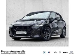Saphirschwarz Gebraucht 2023 BMW 218 Active Tourer M Sport Van / Kleinbus | 30.480 € (Fairer Preis)