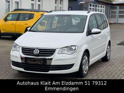 Weiß Gebraucht 2009 VW Touran Trendline Van / Kleinbus | 3.499 € (Etwas zu teuer)