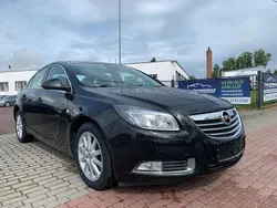 Schwarz Gebraucht 2011 Opel Insignia Limousine | 5.900 € (Fairer Preis)