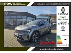 Grau kqg + schwarz gne Gebraucht 2022 Renault Mégane Techno Kleinwagen | 27.390 €
