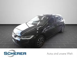 Deep black perleffekt (metallic) Gebraucht 2022 VW Polo Limousine | 15.900 € (Guter Preis)