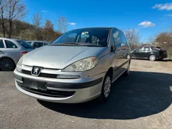 Peugeot 807