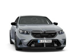 Saphirschwarz metallic Neu 2025 BMW M5 Performance Limousine | 133.599 € (Guter Preis)